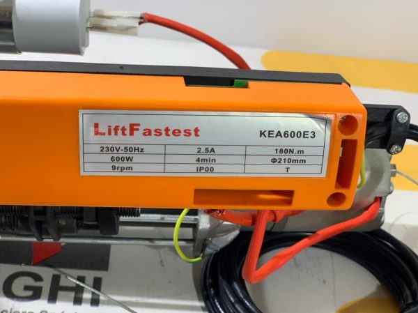 Moteur porte rideaux Lift Fastest maxi 3 mètres sur 3 mètres